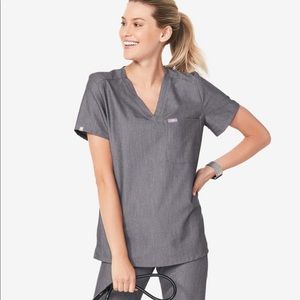 Figs one-pocket scrub top